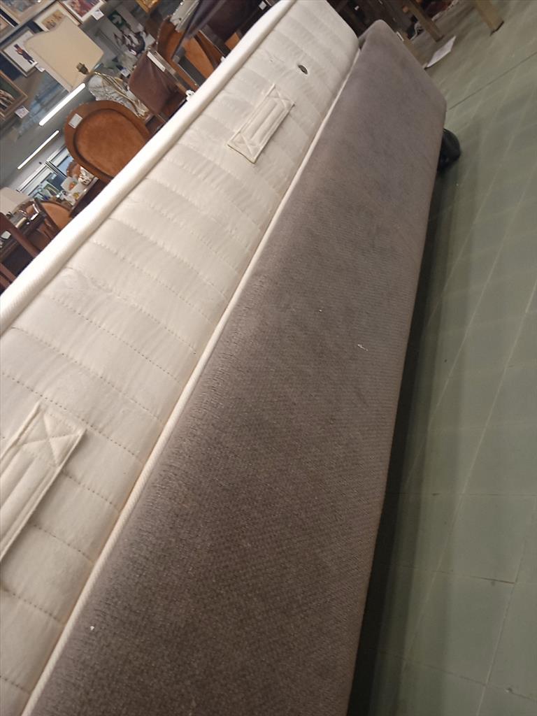 Letto Singolo Flou Con Materasso