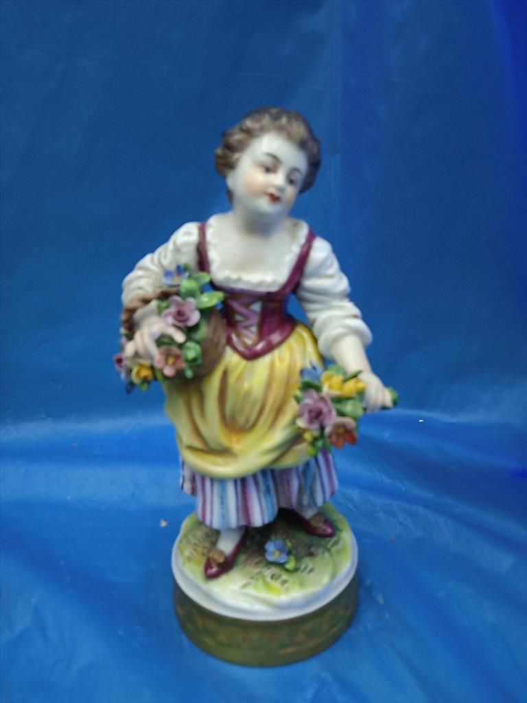 Statuina Ceramica Donna Con Fiori Da Riv